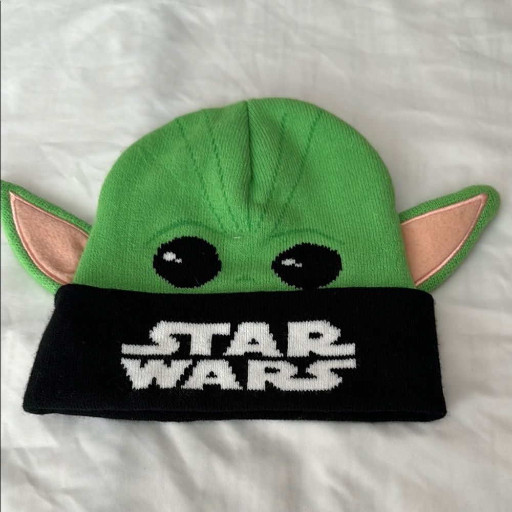 Kids Star Wars Green and Black Beanie